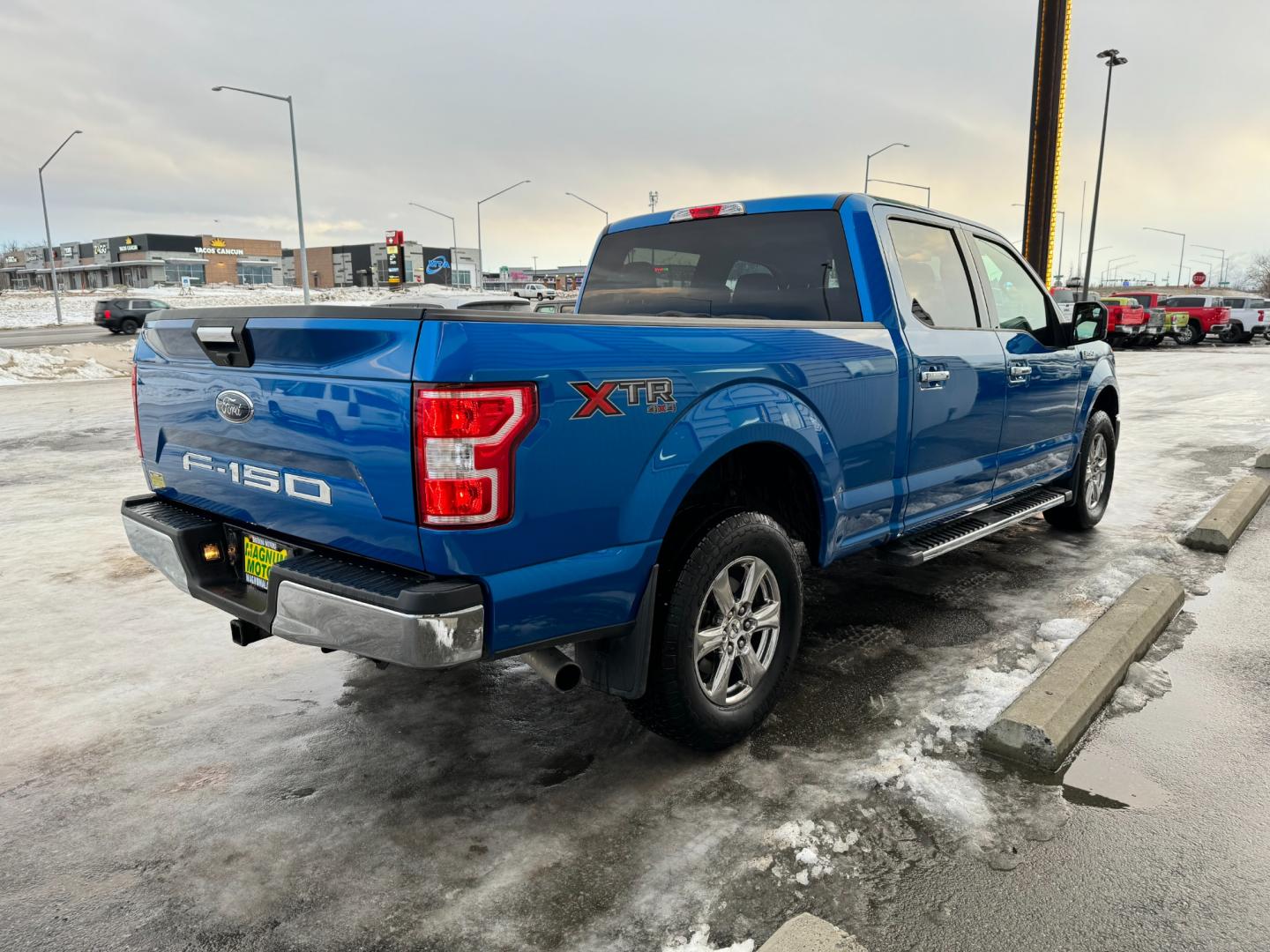 2019 Blue /Gray Ford F-150 XLT (1FTFW1E53KF) with an 5.0 XLT engine, 10-Speed Automatic transmission, located at 1960 Industrial Drive, Wasilla, 99654, (907) 274-2277, 61.573475, -149.400146 - Photo#5